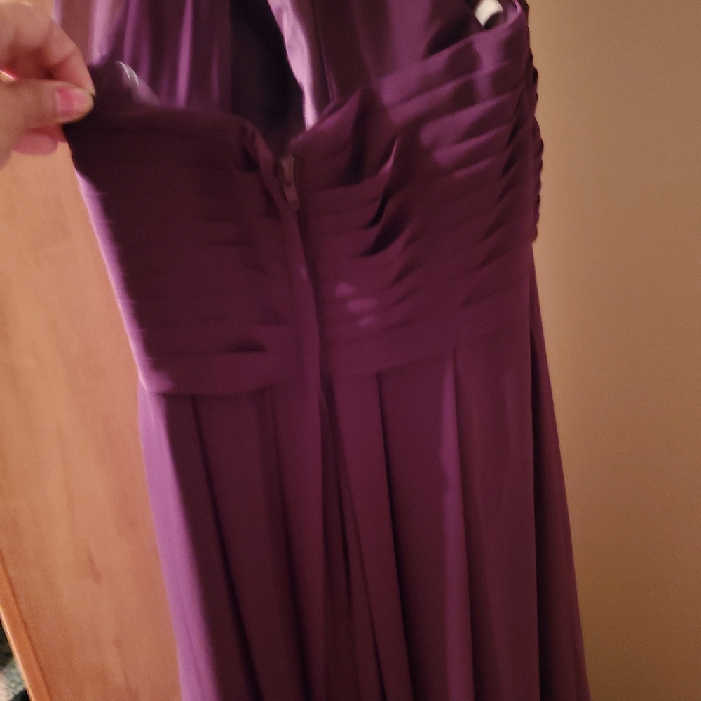 Dress - Picture 3 of 5
